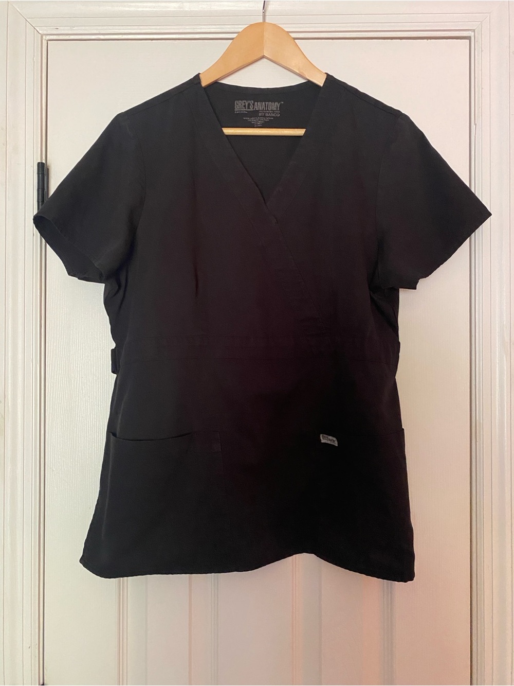 Grey's Anatomy Black V-Neck Scrub Top size L
